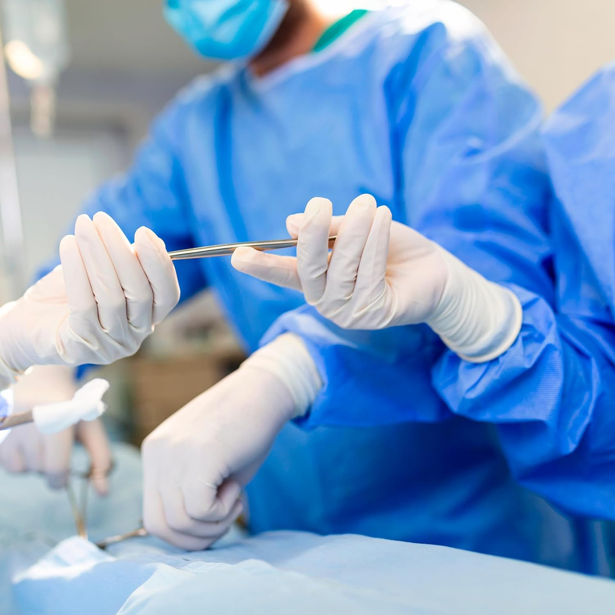 3 قطع من ثوب العزل الطبي القاب - مراجعة Medical Lab Gown وسعره